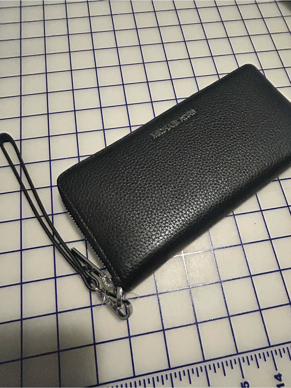 Michael Kors Black Zip Wristlet Wallet w/ Logo, Credit Card Slot.